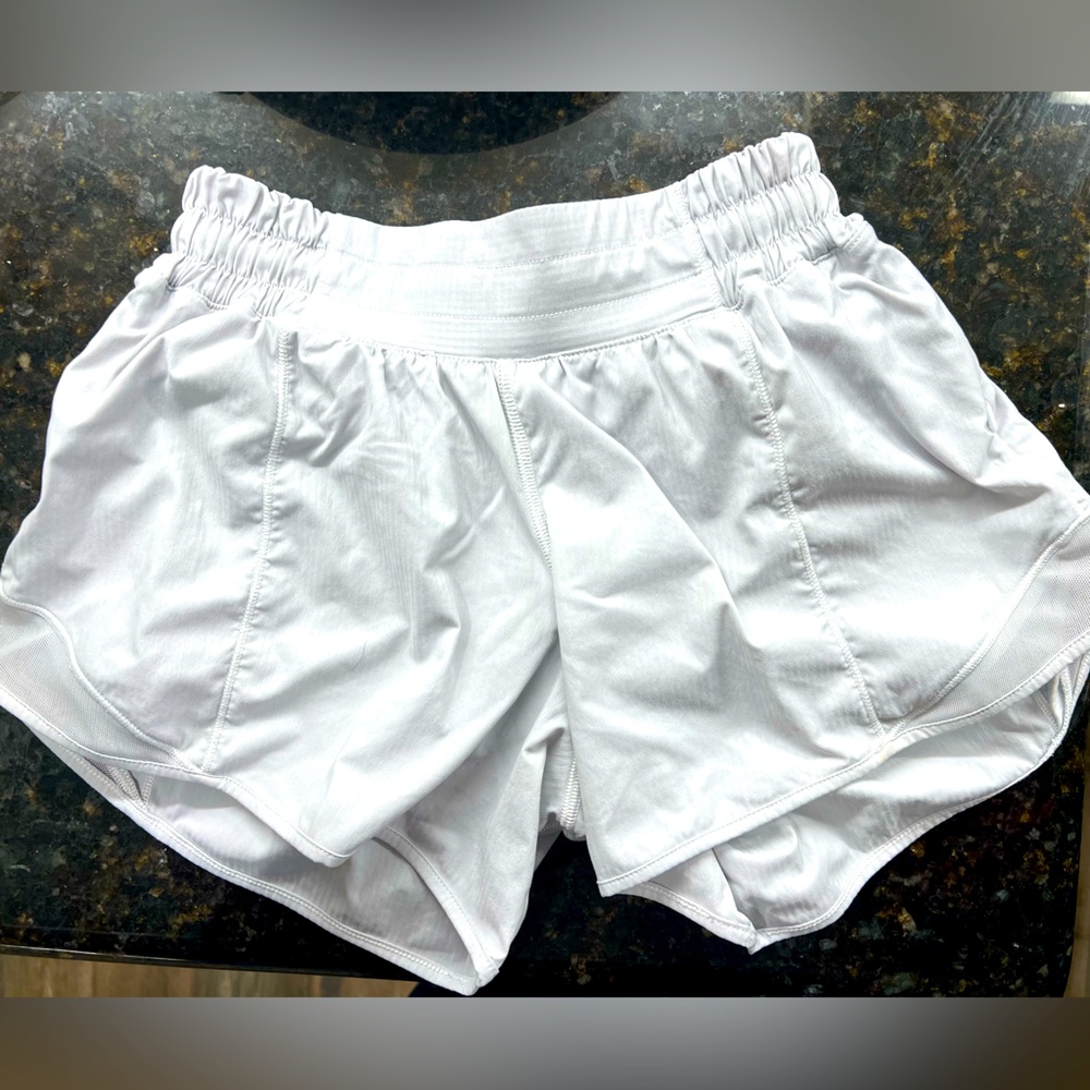 Lululemon size 2 hottie hot 2”
